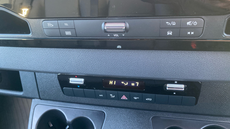 Mercedes-Benz Sprinter 315Cdi L2 Diesel Rwd 3.5t H2 Pro Van